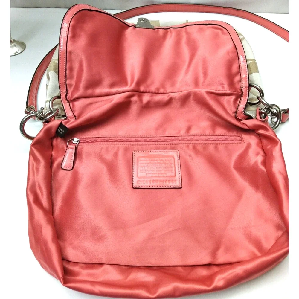 Coach signature beige